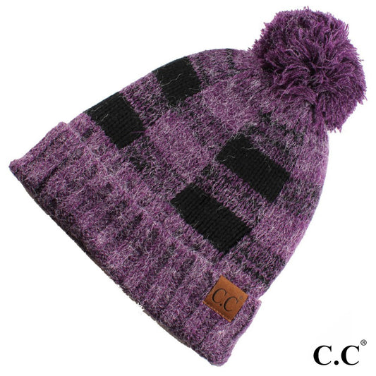 Buffalo check pattern beanie with fuzzy lining